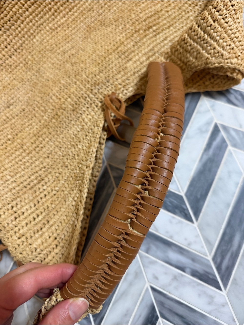 Polo by Ralph Lauren Natural Straw Hobo with Tan Leather Trim - Picture 4 of 5